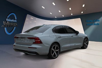 2024 Volvo S60 B5 Plus Dark Theme