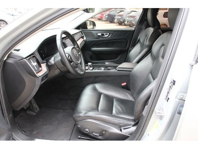 2024 Volvo S60 B5 Plus Dark Theme