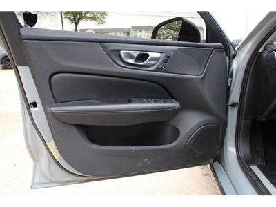 2024 Volvo S60 B5 Plus Dark Theme