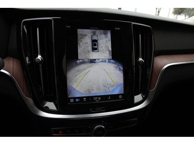 2024 Volvo S60 B5 Plus Dark Theme