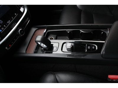 2024 Volvo S60 B5 Plus Dark Theme