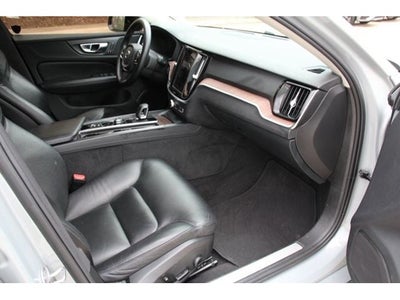 2024 Volvo S60 B5 Plus Dark Theme