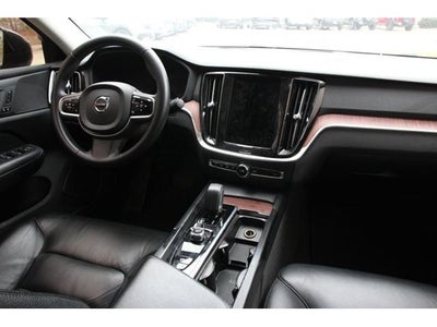 2024 Volvo S60 B5 Plus Dark Theme