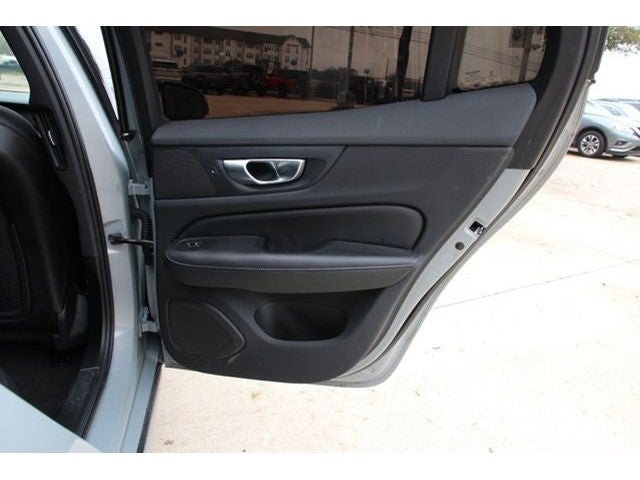 2024 Volvo S60 B5 Plus Dark Theme