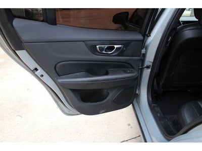 2024 Volvo S60 B5 Plus Dark Theme