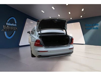 2024 Volvo S60 B5 Plus Dark Theme