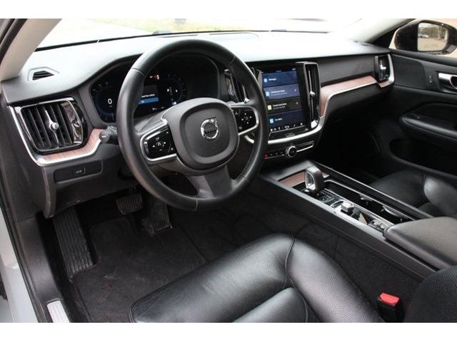 2024 Volvo S60 B5 Plus Dark Theme