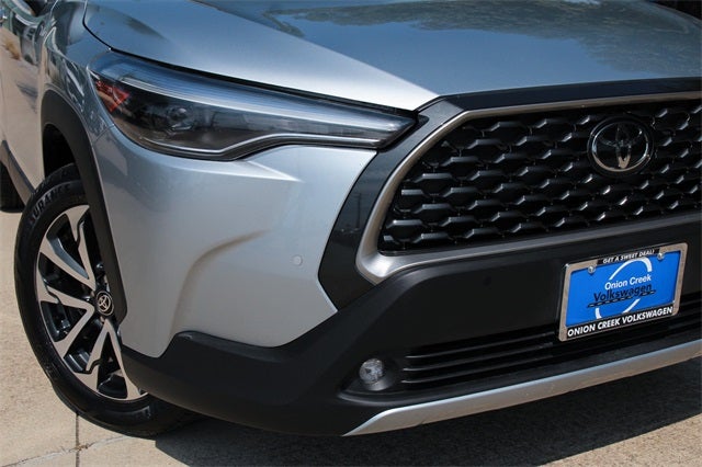 2024 Toyota Corolla Cross XLE