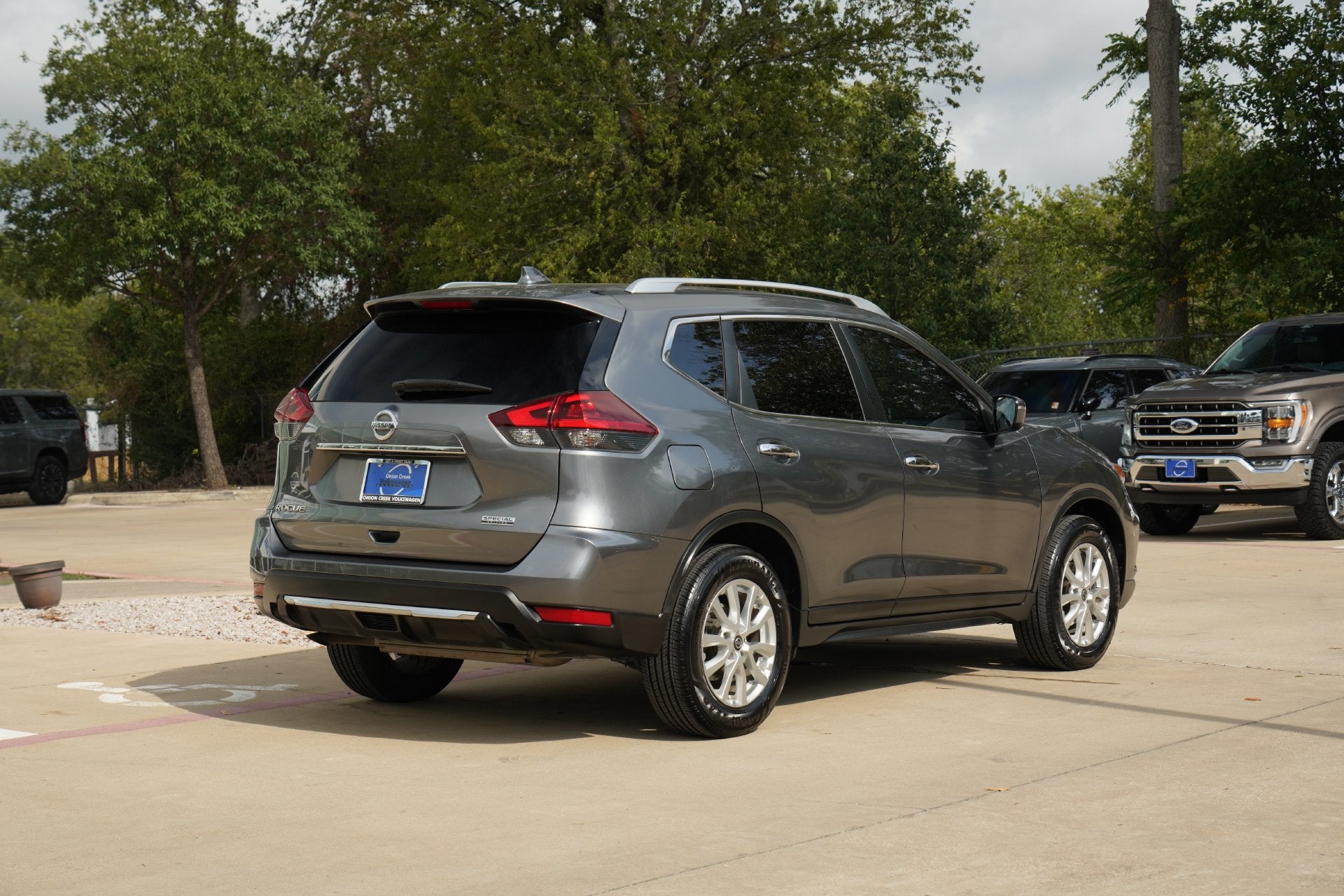 2020 Nissan Rogue S