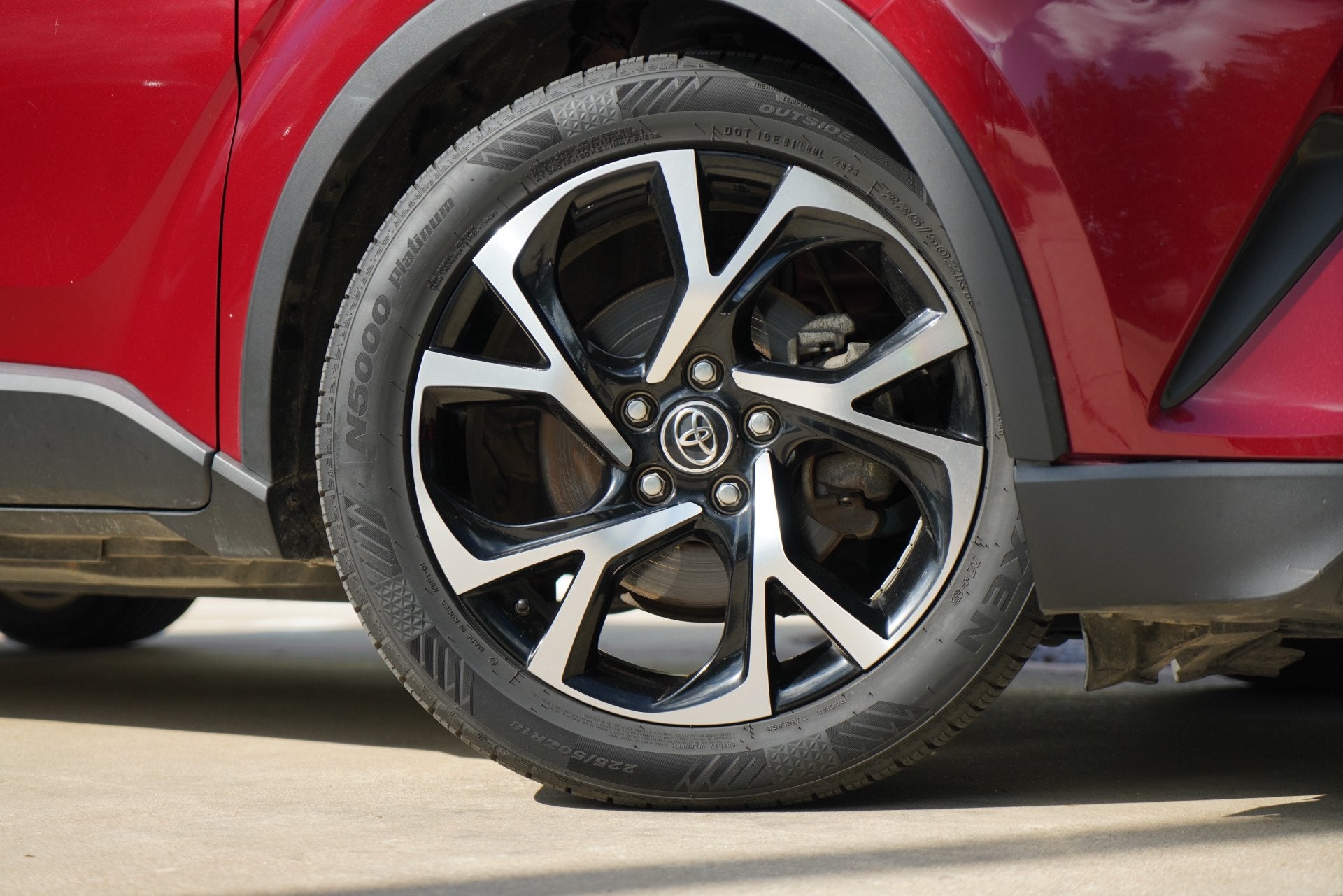 2019 Toyota C-HR XLE