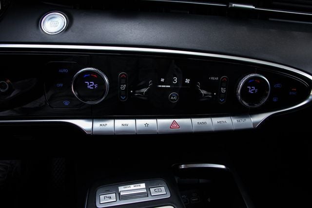 2022 Genesis GV70 2.5T