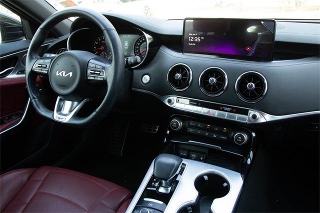 2023 Kia Stinger GT2