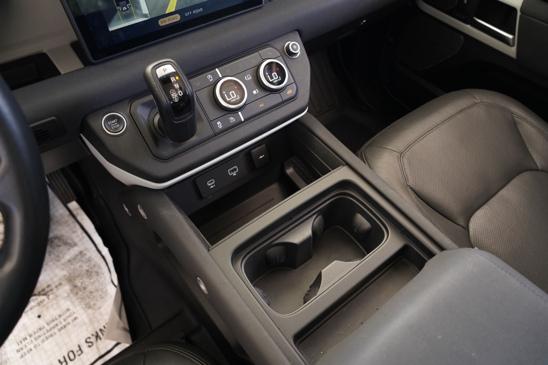 2023 Land Rover Defender 110 SE