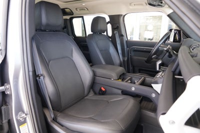 2023 Land Rover Defender 110 SE
