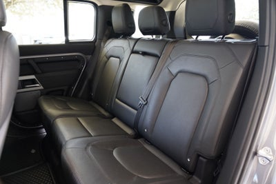 2023 Land Rover Defender 110 SE