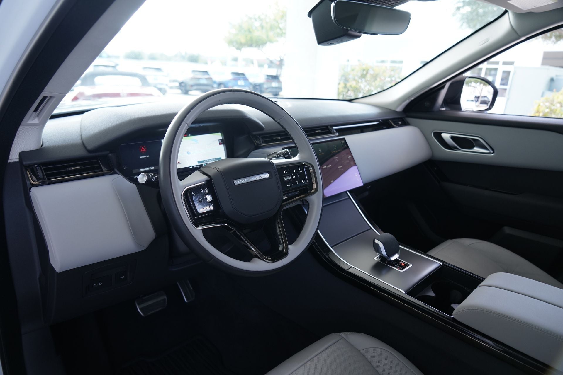 2025 Land Rover Range Rover Velar Dynamic SE