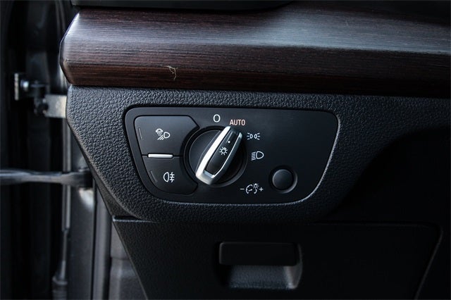 2023 Audi Q5 Sportback 45 S line Premium quattro