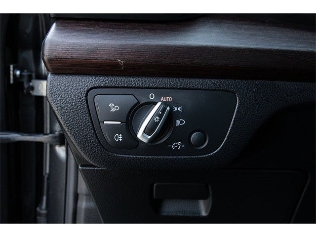 2023 Audi Q5 Sportback 45 S line Premium quattro