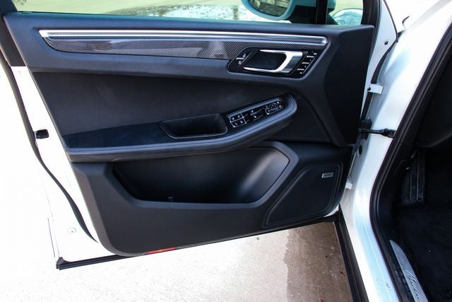 2020 Porsche Macan S