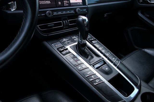 2020 Porsche Macan S
