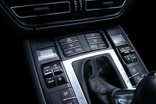 2020 Porsche Macan S