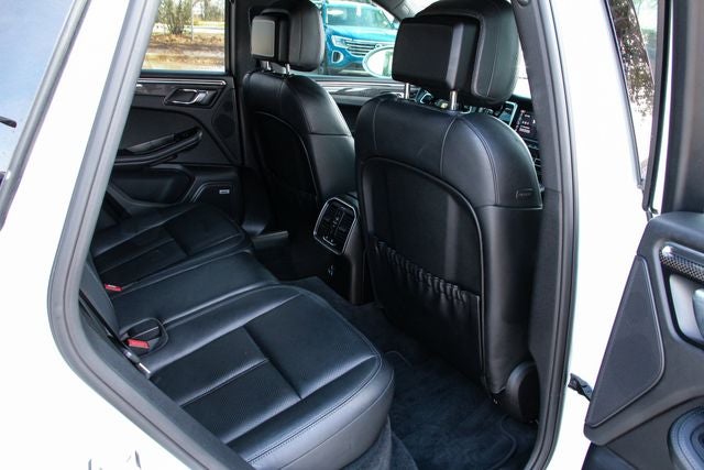 2020 Porsche Macan S