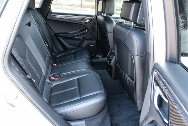 2020 Porsche Macan S