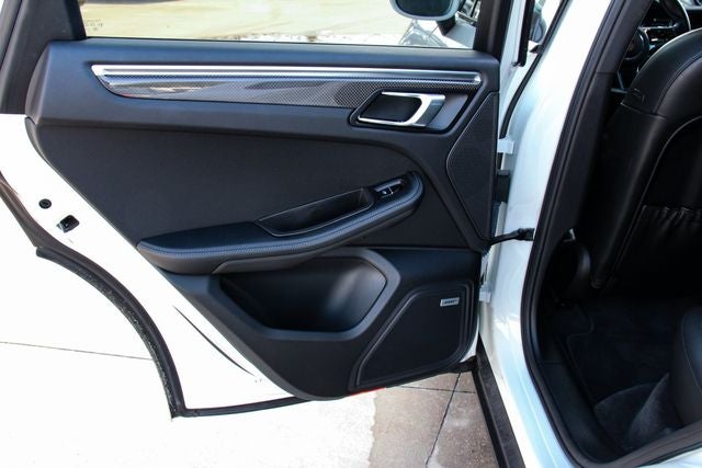 2020 Porsche Macan S