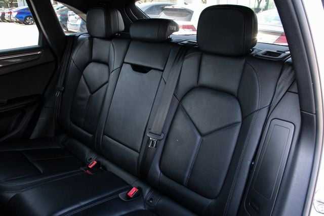 2020 Porsche Macan S