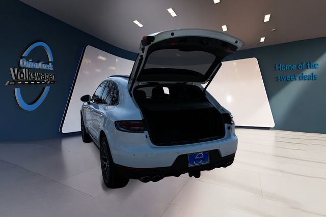 2020 Porsche Macan S