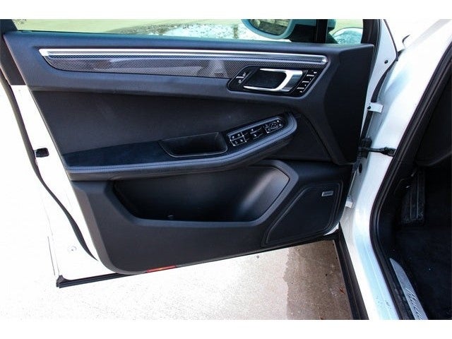 2020 Porsche Macan S