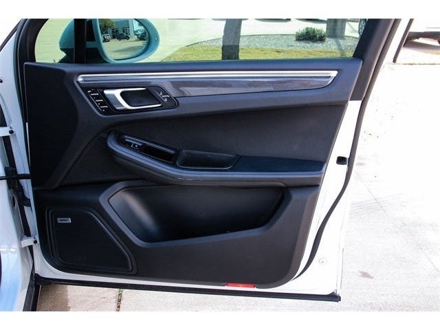 2020 Porsche Macan S