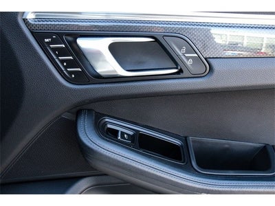 2020 Porsche Macan S