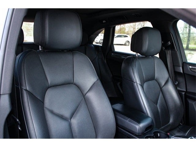 2020 Porsche Macan S