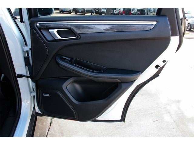 2020 Porsche Macan S