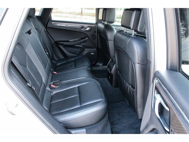 2020 Porsche Macan S