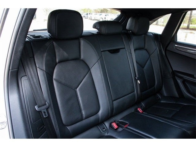 2020 Porsche Macan S