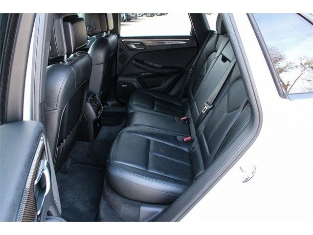 2020 Porsche Macan S