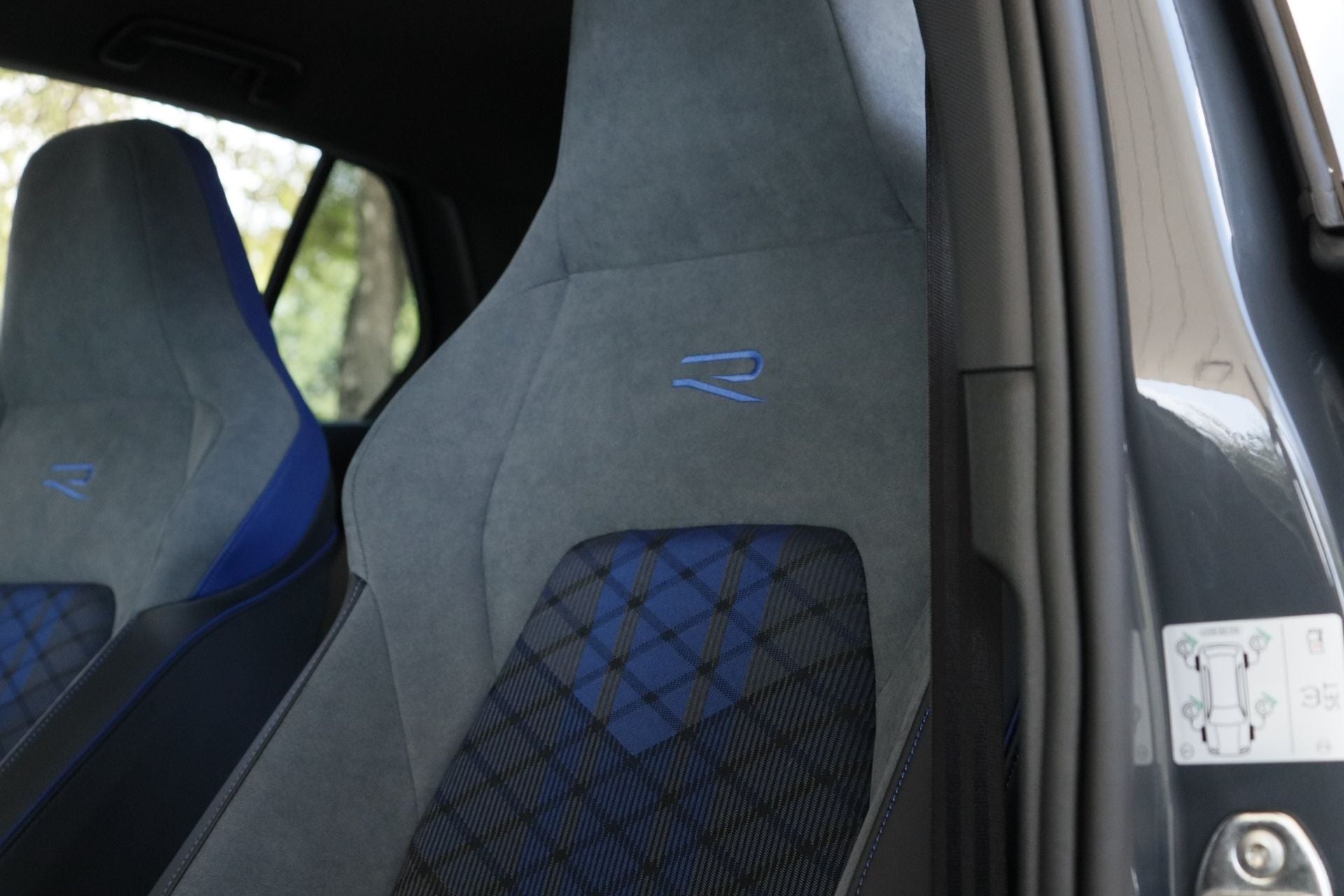 2026 Volkswagen Golf R 2.0T