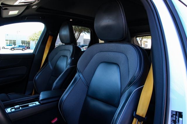 2022 Volvo XC60 Recharge Plug-In Hybrid T8 Polestar