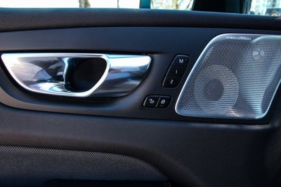 2022 Volvo XC60 Recharge Plug-In Hybrid T8 Polestar