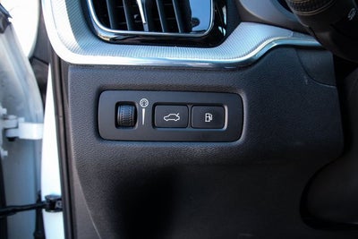 2022 Volvo XC60 Recharge Plug-In Hybrid T8 Polestar