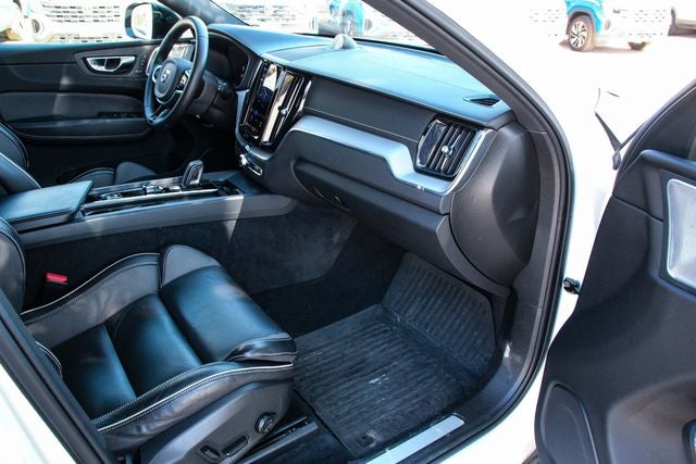 2022 Volvo XC60 Recharge Plug-In Hybrid T8 Polestar