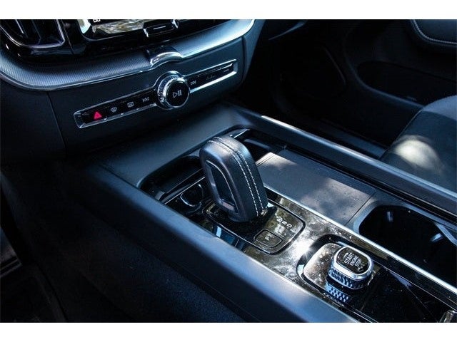 2022 Volvo XC60 Recharge Plug-In Hybrid T8 Polestar