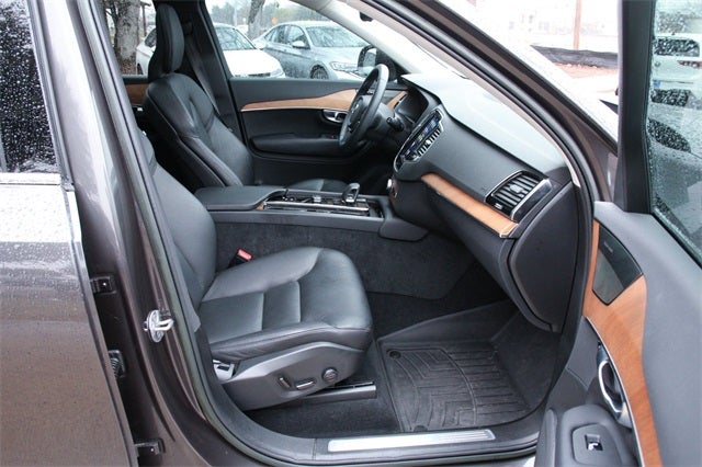 2023 Volvo XC90 B6 Plus 7-Seater