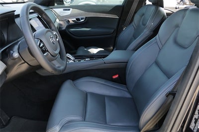 2024 Volvo XC90 Recharge Plug-In Hybrid Ultimate