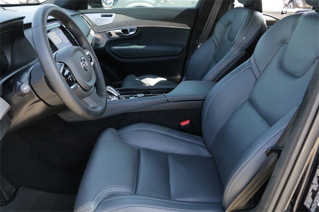 2024 Volvo XC90 Recharge Plug-In Hybrid Ultimate